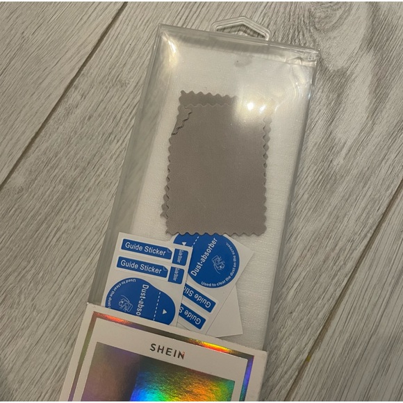 IPHONE XR 3pack screen protector SHEIN - Picture 3 of 4